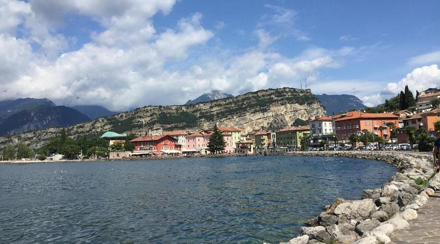 Hotel Geier Torbole Sul Garda Екстериор снимка